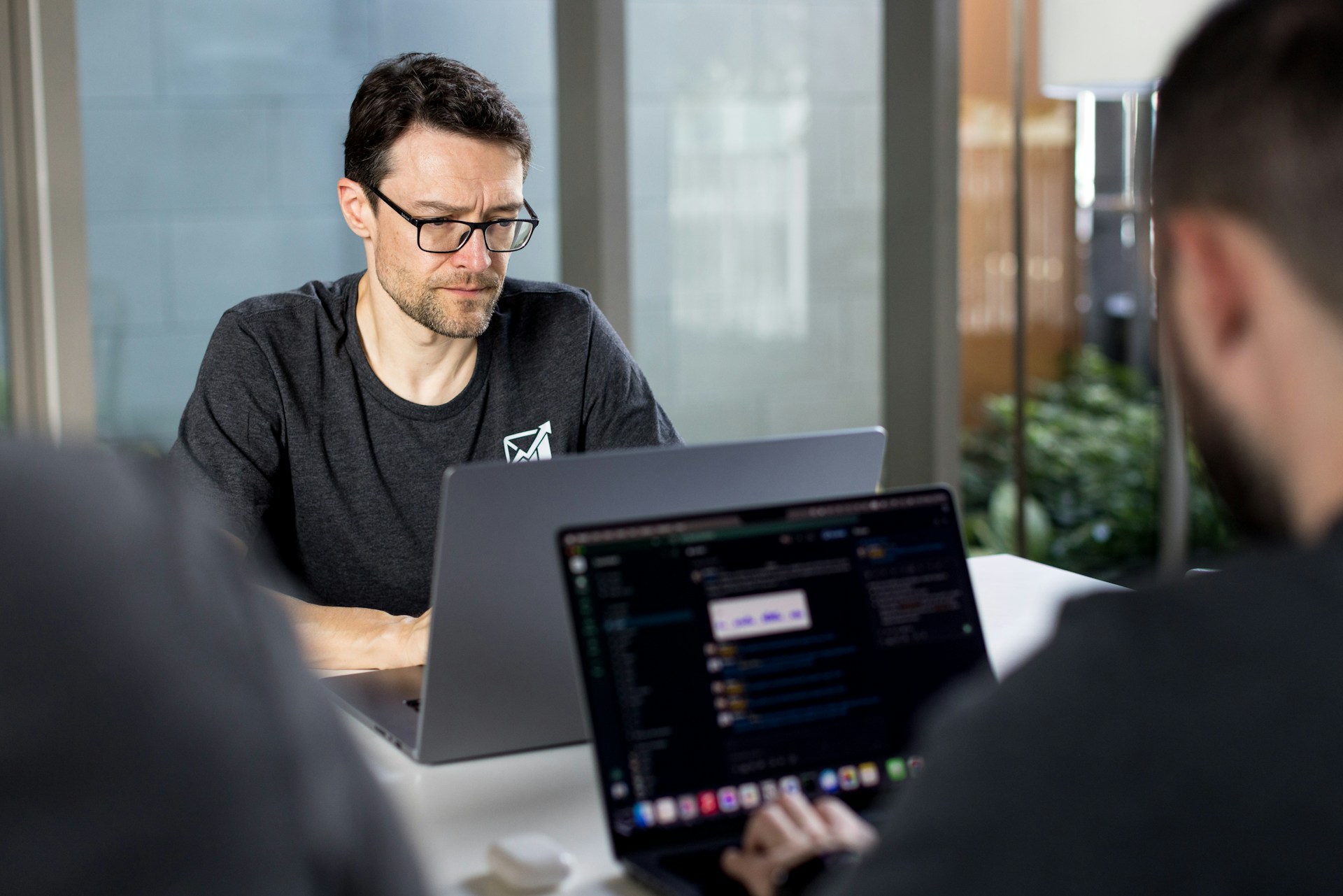11 Best Non-SCIM Automation Tools for Shadow IT Governance